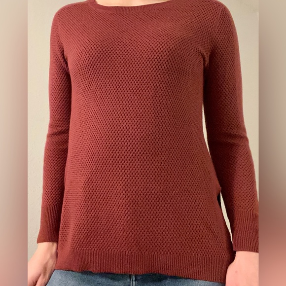 Athleta XS maroon knit sweater - Picture 1 of 5